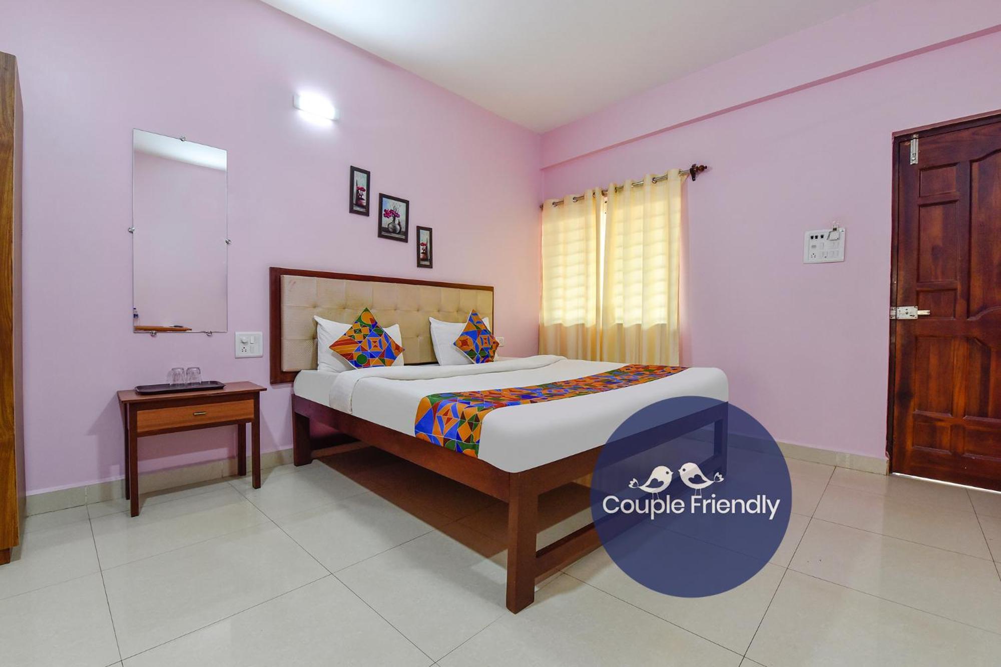 Fabexpress Morjim Paradise - Nr Morjim Beach Bagian luar foto